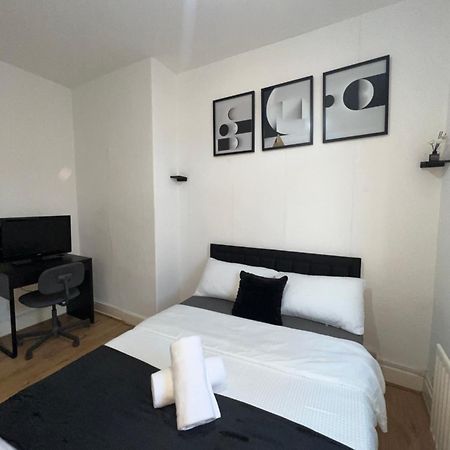 Adorable Double Room Middlesbrough Bagian luar foto